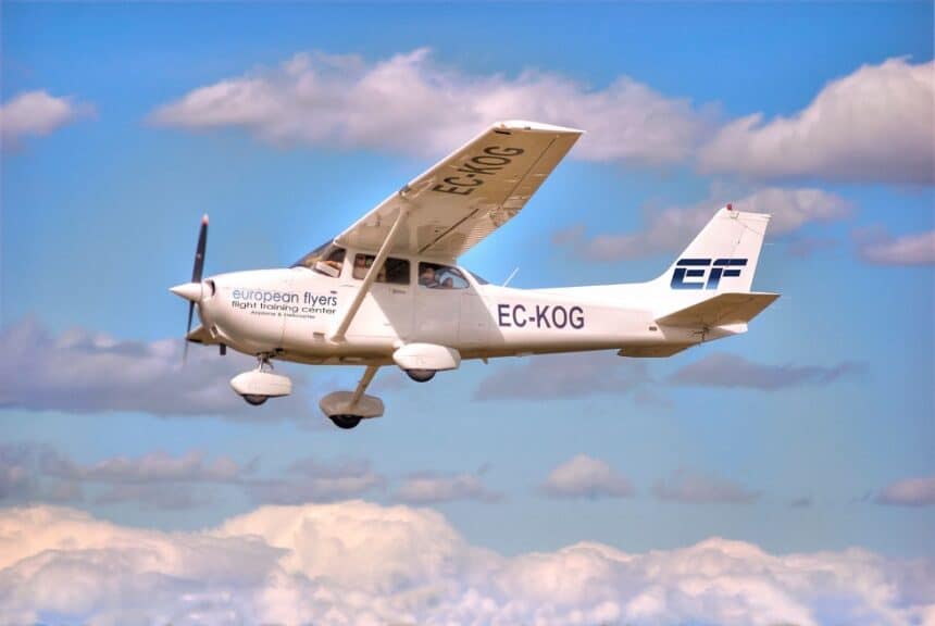 European Flyers, piloto de aviación