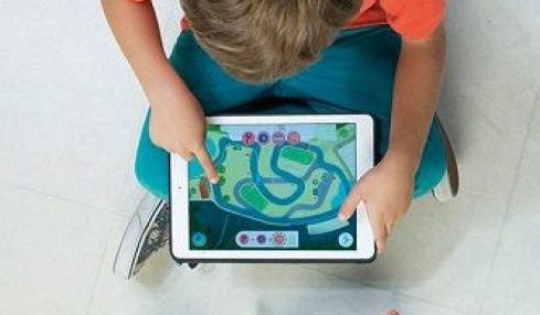 Para el próximo curso, EduBook y los robots Dash & Dot de Vicens Vives