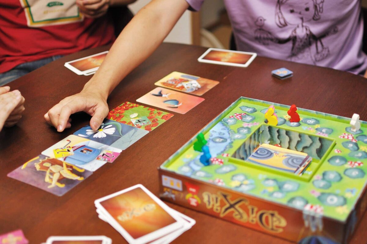 Dixit, Un Juego De Mesa Para Mejorar La Creatividad Y El Lenguaje... Con Imágenes 2