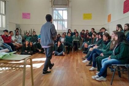 Teatro Sobre Problemáticas Adolescentes Para Fomentar La Creatividad Y El Trabajo Cooperativo 1