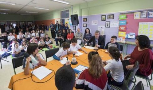 “Especial Elecciones”: alumnos de Primaria participan en un debate radiofónico con el presidente del gobierno canario 1