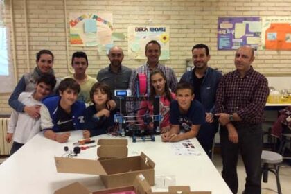 “Robótica En Familia”: Padres E Hijos Aprenden Programación, Robótica Y Diseño 3D 5