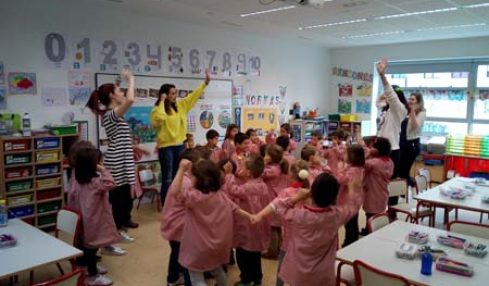 Experiencia de Aprendizaje Servicio en la universidad a través de la lectura 4