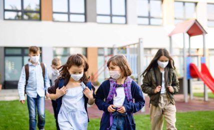 Fin de las mascarillas en los patios de los colegios