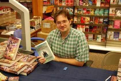 Brandon Sanderson